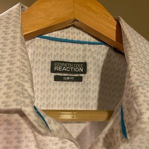 Like New- Kenneth Cole Reaction Button Up